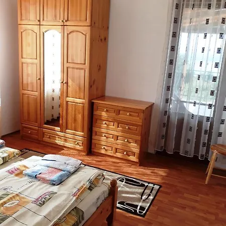 Ваканционна къща Вили Green