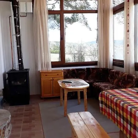 Ваканционна къща Вили Green *