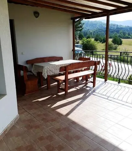 Holiday home Вили Green