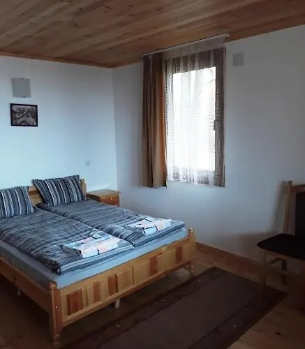 Holiday home Вили Green