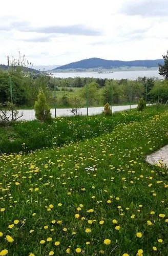 Ваканционна къща Вили Green *