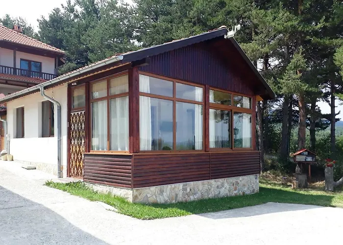 Ваканционна къща Вили Green *